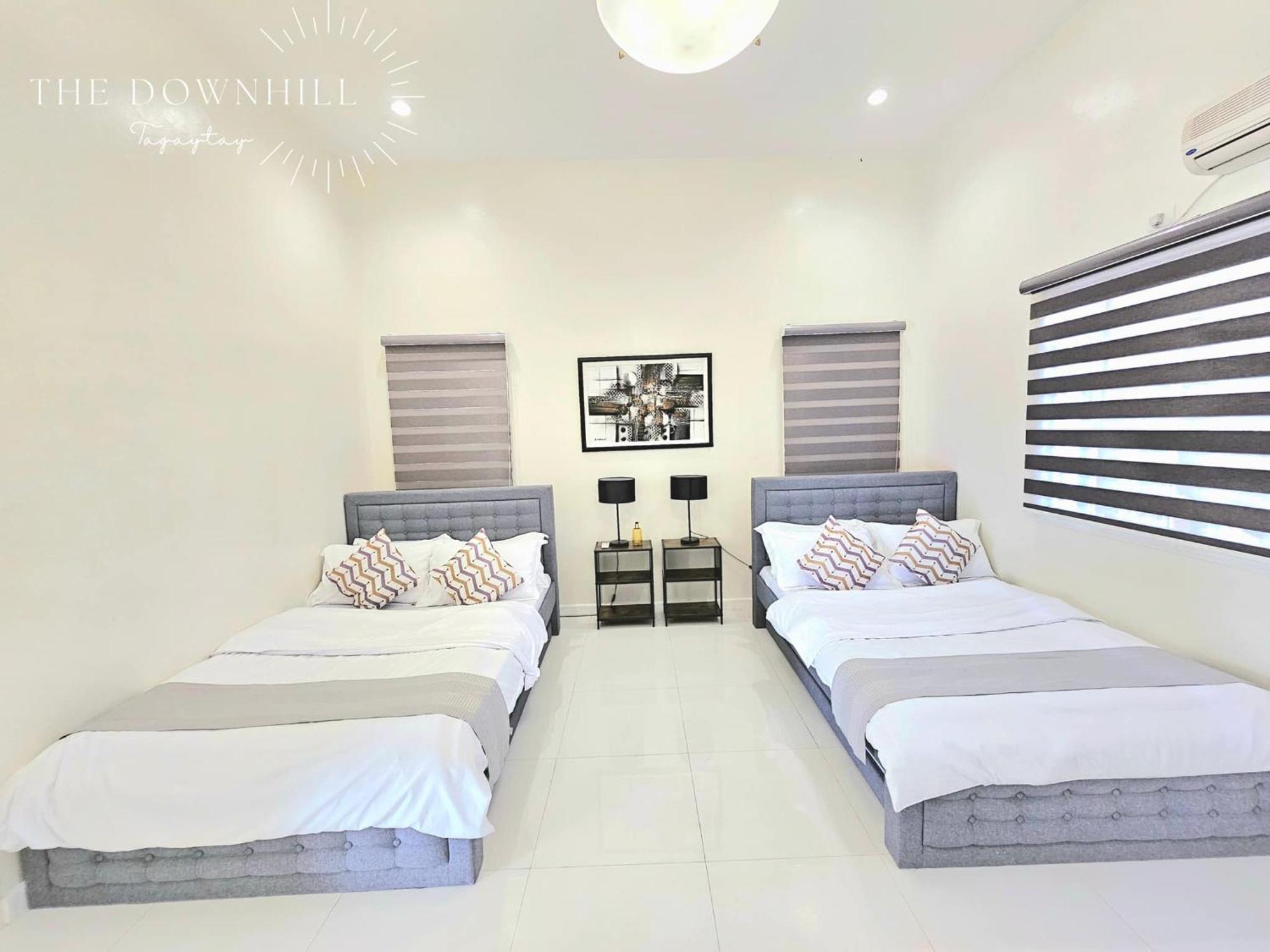 The Downhilltagaytay Resort Tagaytay City Exterior photo